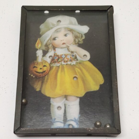 Bruce Elsass - Halloween Ball Bearing Game - Girl in Yellow Dress - Bethany Lowe - Picture 2 of 3